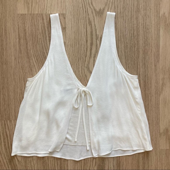 [Sold off app] Wilfred Free Tie-Back Tank - Picture 3 of 5